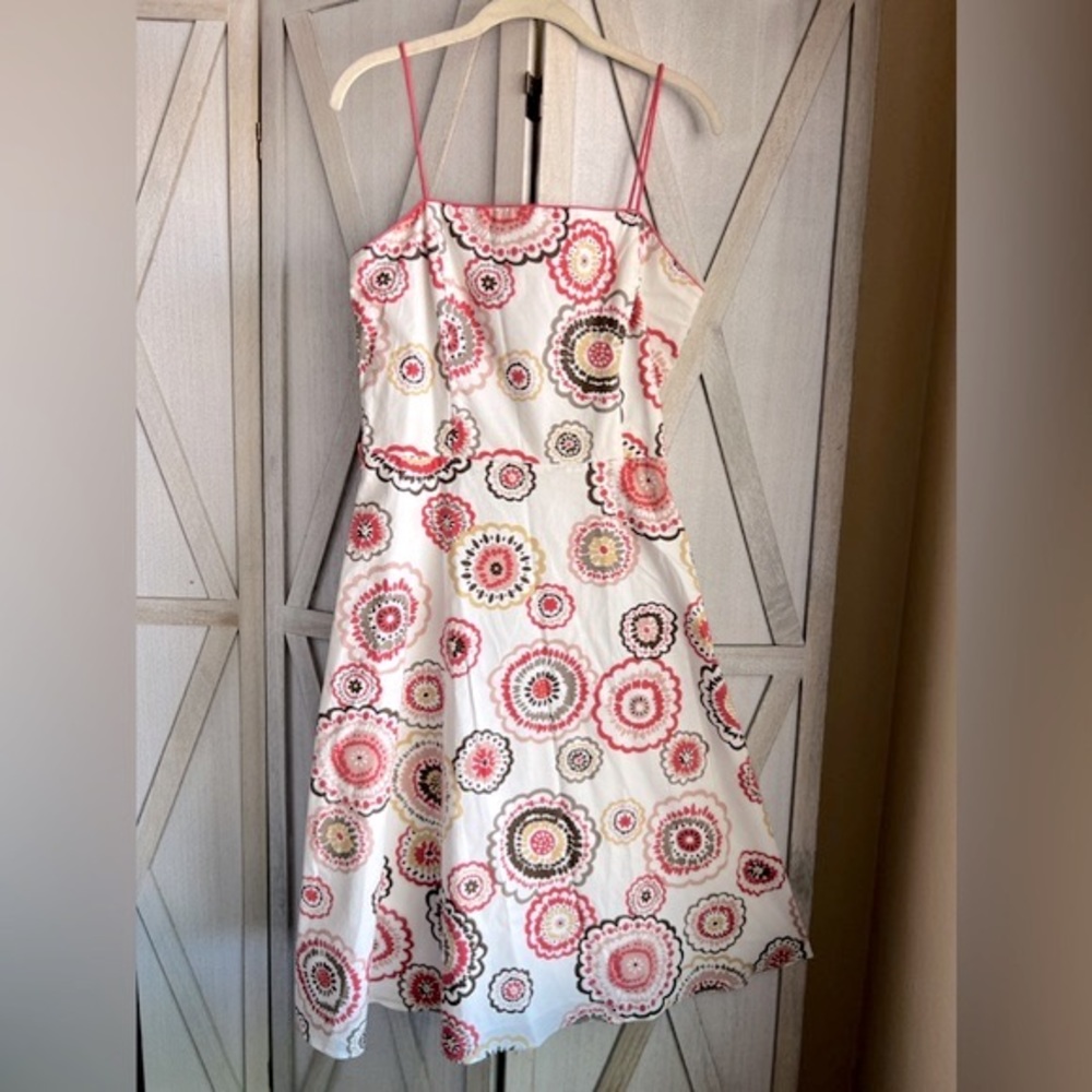 Jessica Howard, spaghetti strap, fully lined, floral fit & flair dress. Sz 10
